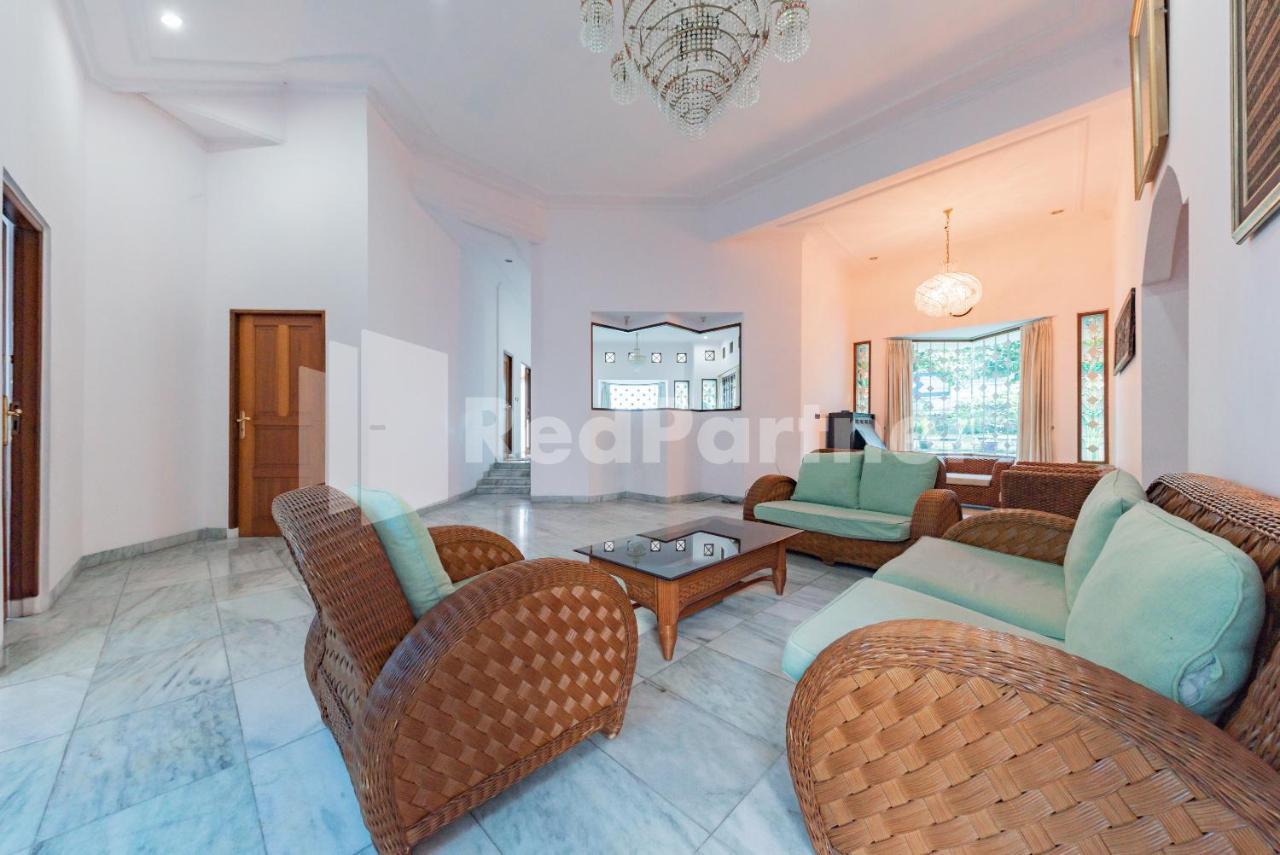 Biru Homestay Bandung Mitra Reddoorz Eksteriør bilde
